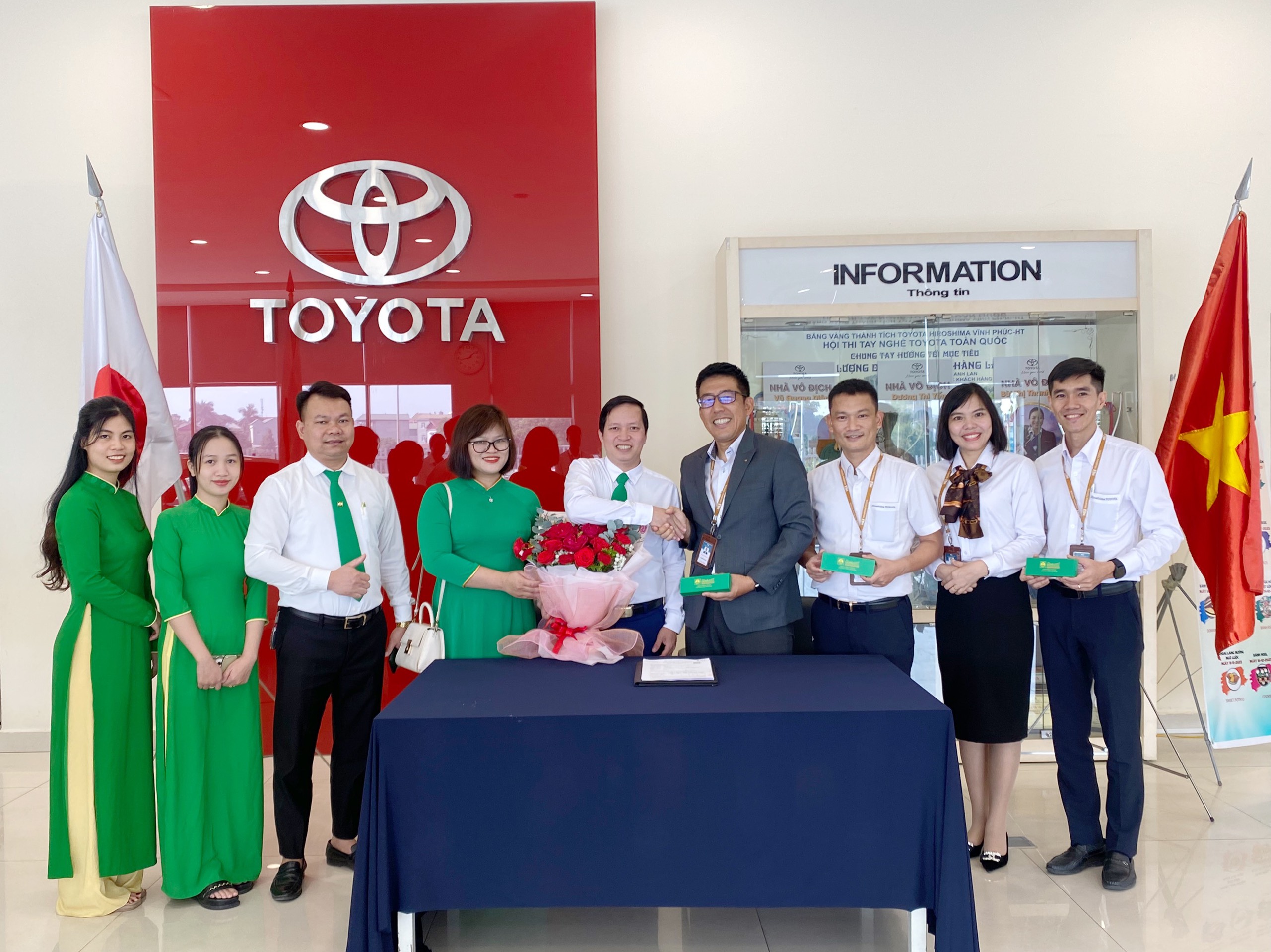 Ký kết hợp đồng giữa THVP và Taxi Mai Linh Vĩnh PhúcI
